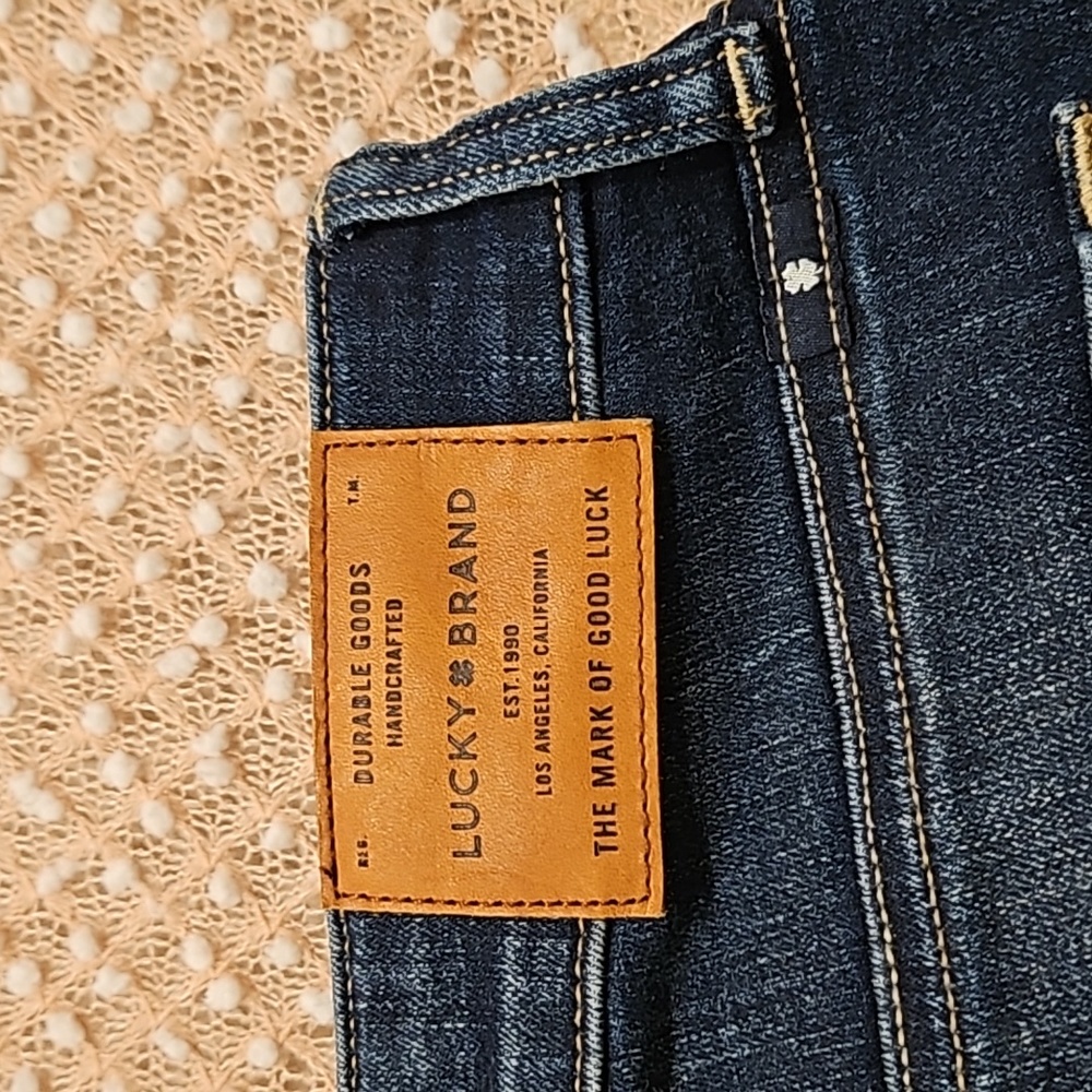 Lucky Brand Skinny Jeans - Picture 14 of 16